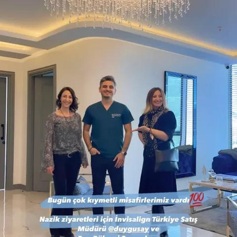 Klinikte Invisalign Türkiye ekibinin ziyareti